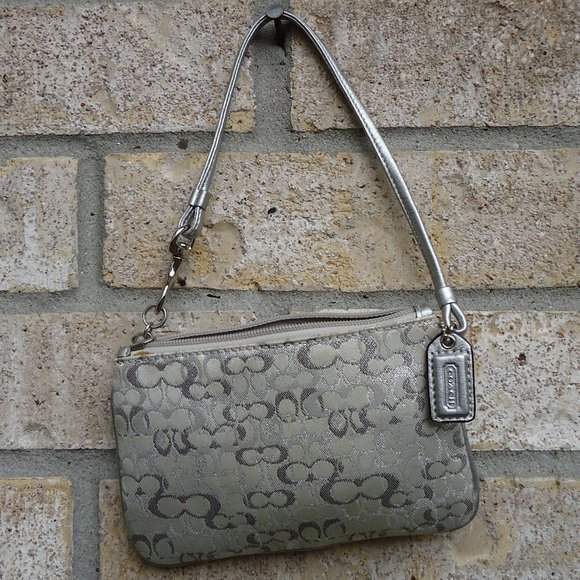 Coach wristlet with classic signature print canvas. - Picture 3 of 16